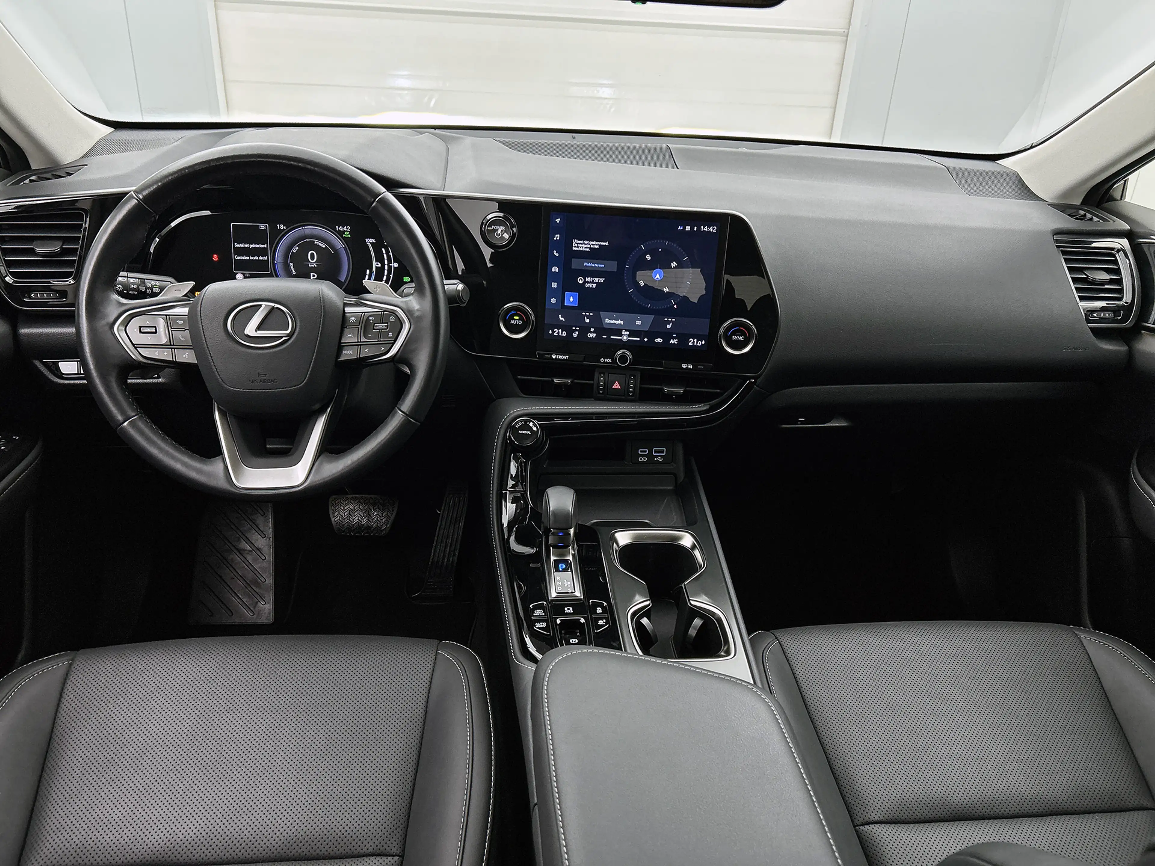 Lexus NX 450h+ AWD Luxury Line | Dealeronderhouden | — photo 4
