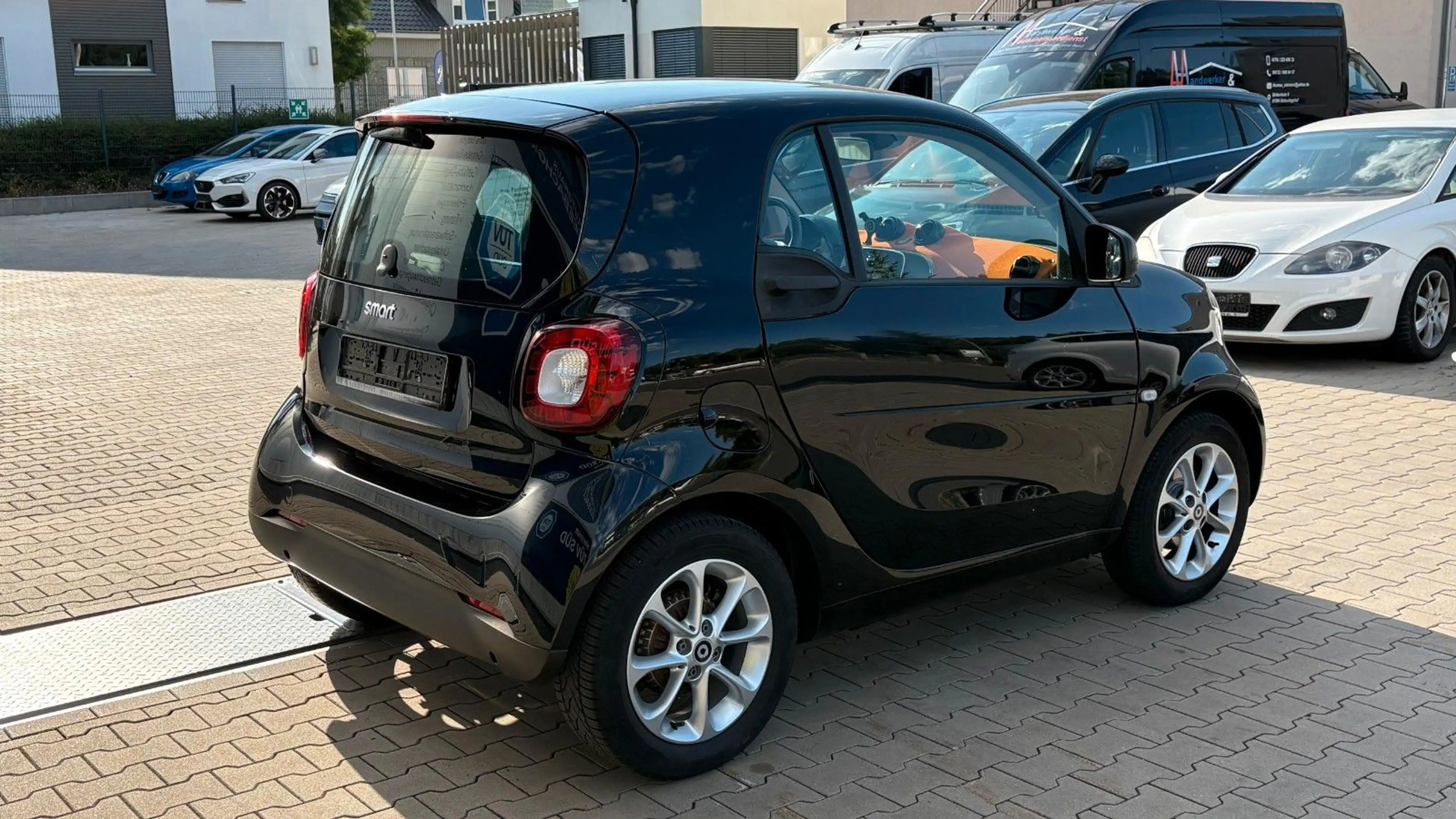 smart forTwo 1.0 Coupe Tempo Pano-Dach Sitzhzg — photo 6