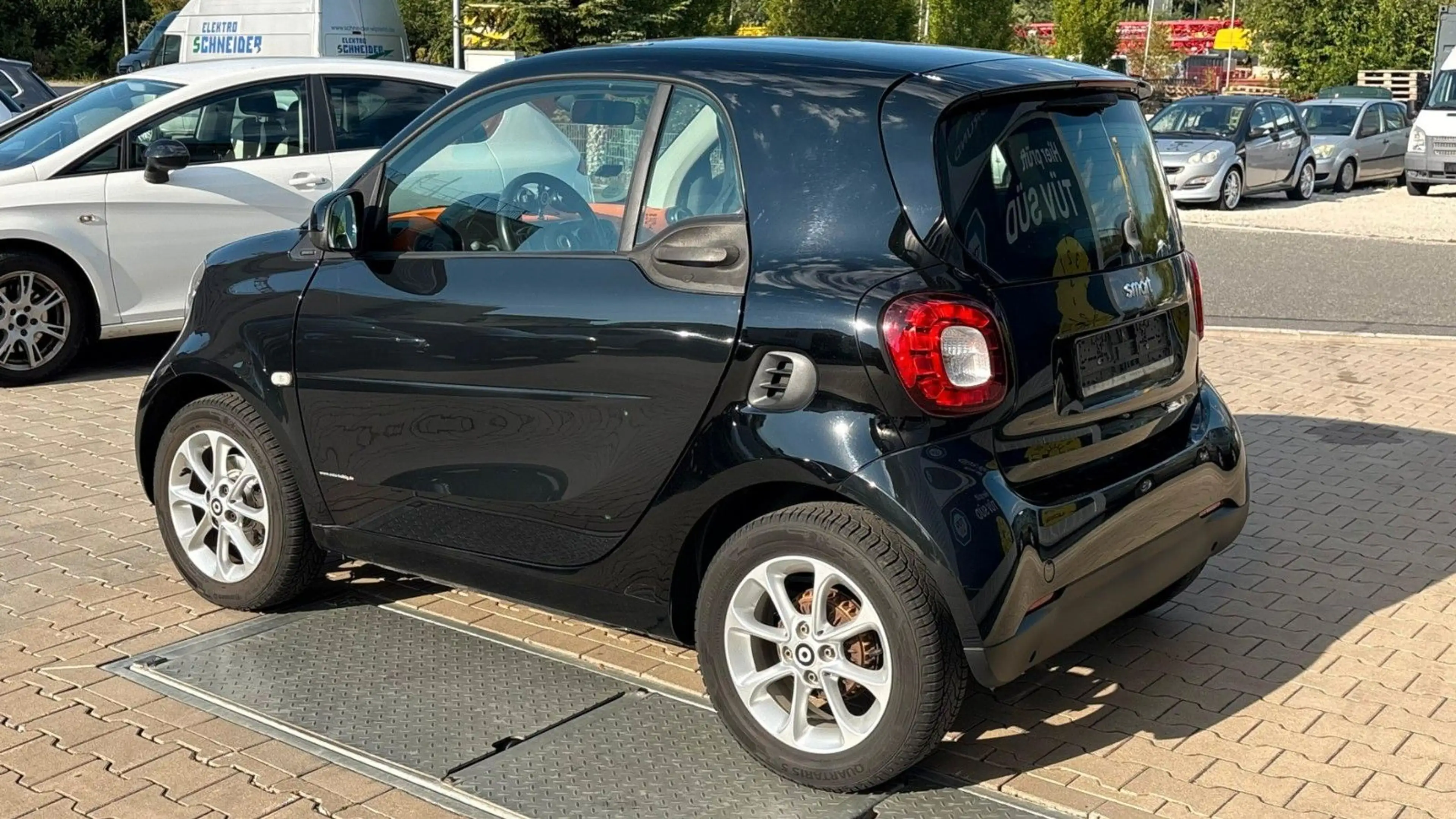 smart forTwo 1.0 Coupe Tempo Pano-Dach Sitzhzg — photo 7