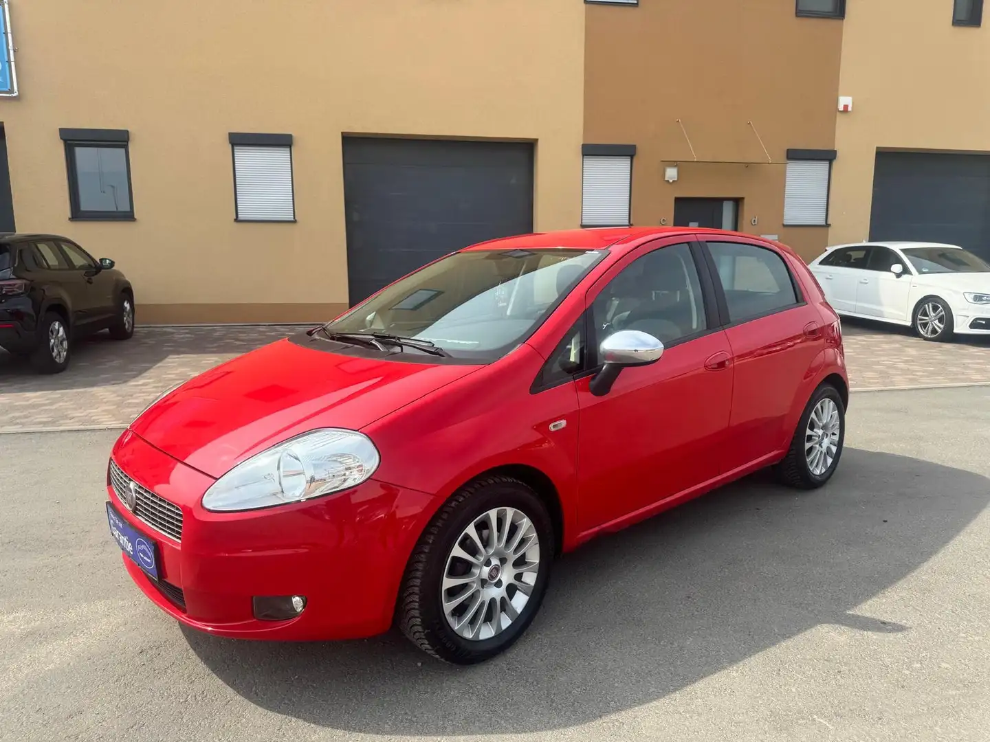 Fiat Grande Punto 1.4 8V Start garantie TÜV 1 hand Zahnriemen Rouge - 1