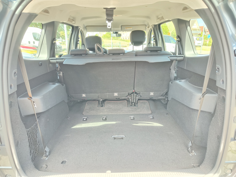 Dacia Lodgy Basis — photo 11