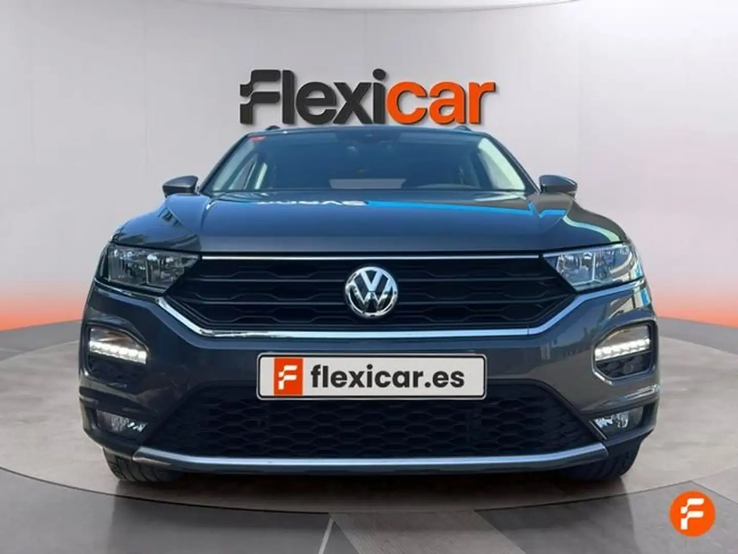 Volkswagen T-Roc Advance 1.0 TSI 85kW (115CV) - 5P (2019) Gris - 2