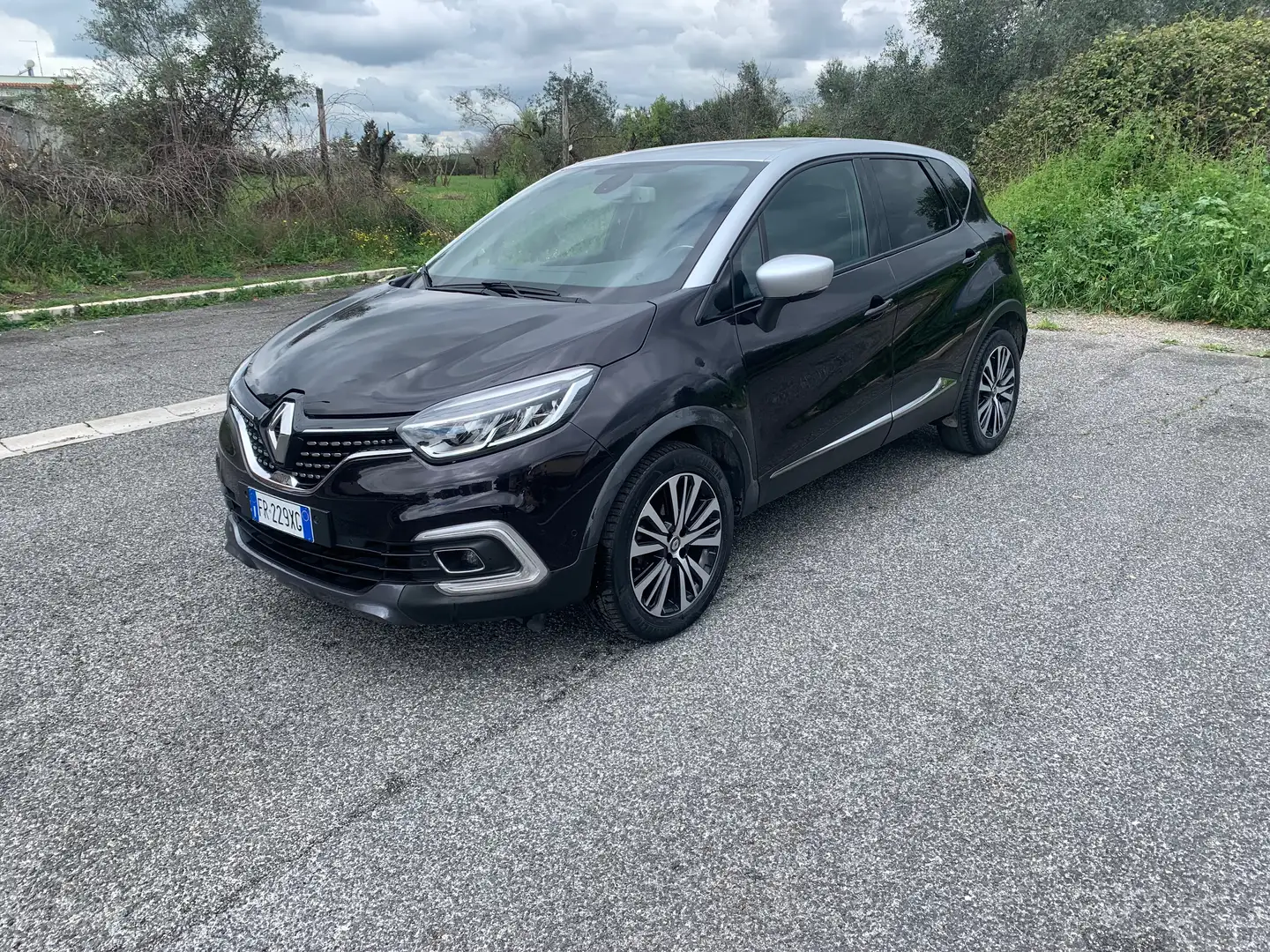 Renault Captur Captur 1.5 dci Initiale Paris 110cv - 1