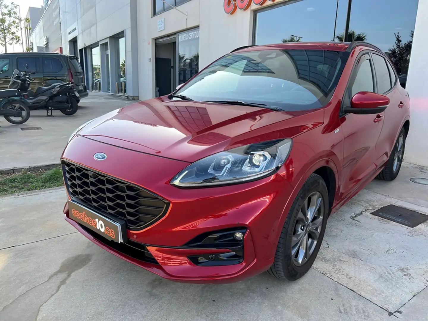 Ford Kuga 2.0 EcoBlue MEHV ST-Line FWD 150 Burdeos - 2
