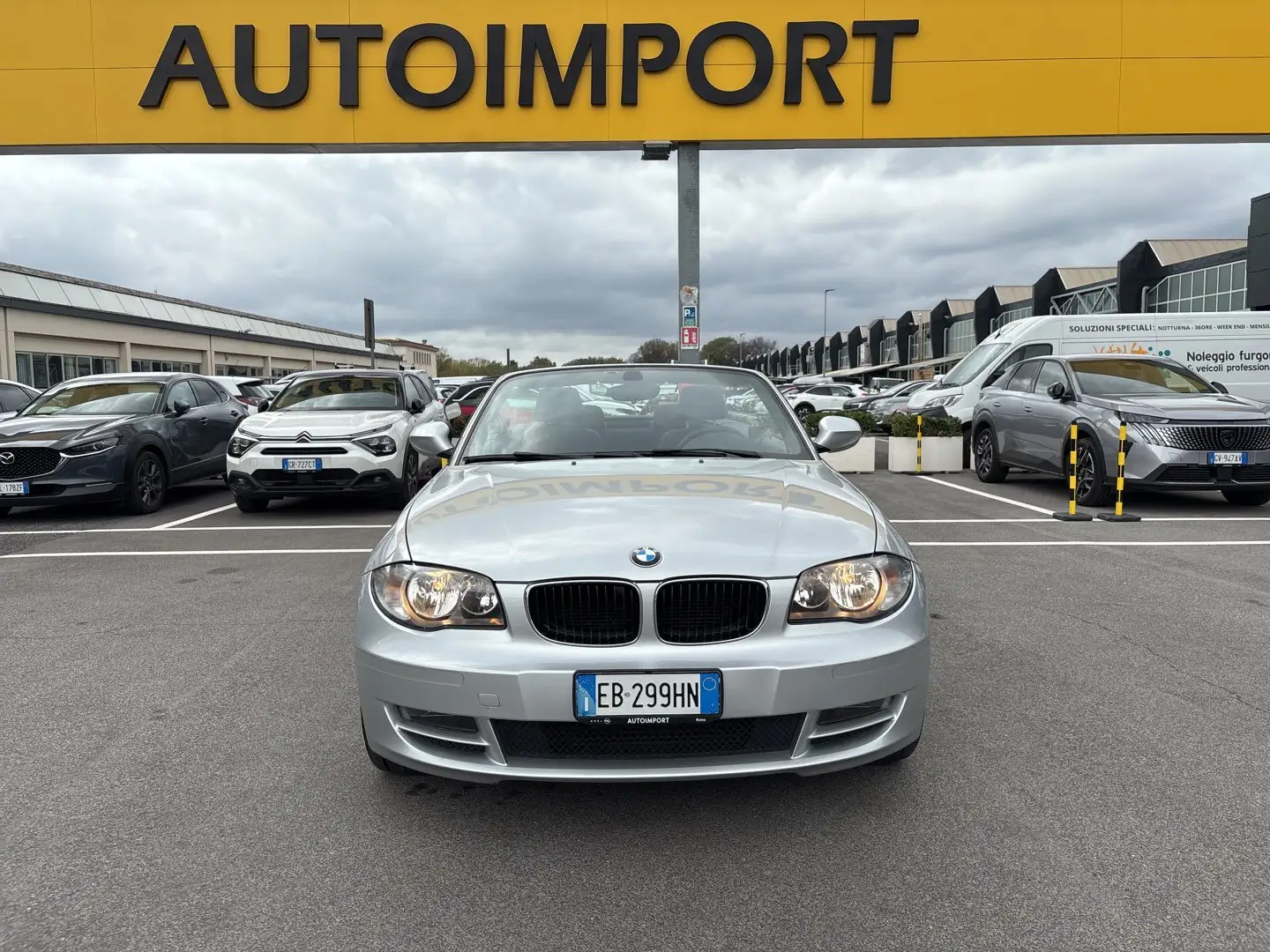 BMW 118 118d 2.0 143CV Cabrio Attiva Grigio - 2