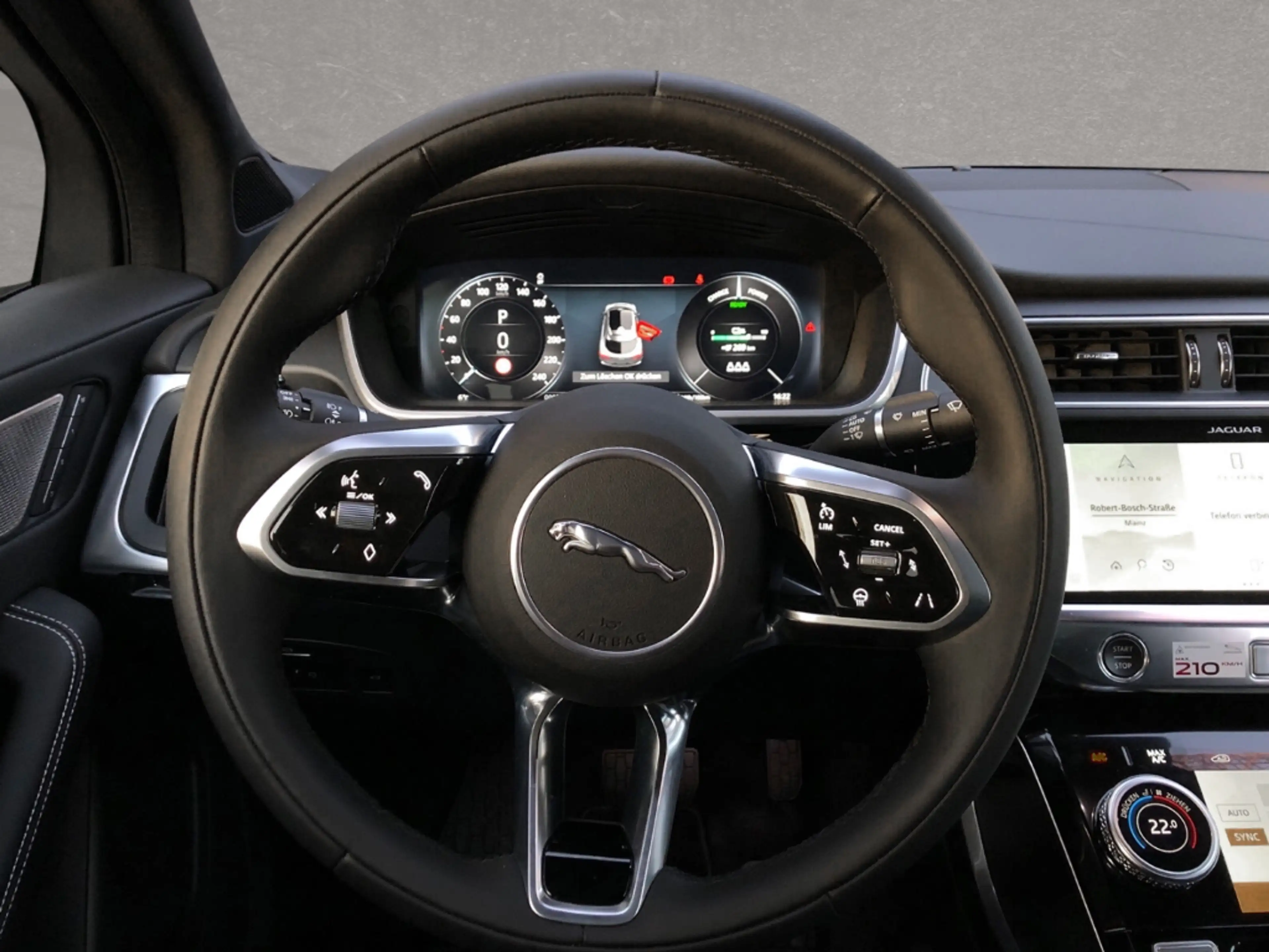 Jaguar I-Pace EV400 AWD R-Dyn. SE Winter Paket Panorama — photo 15