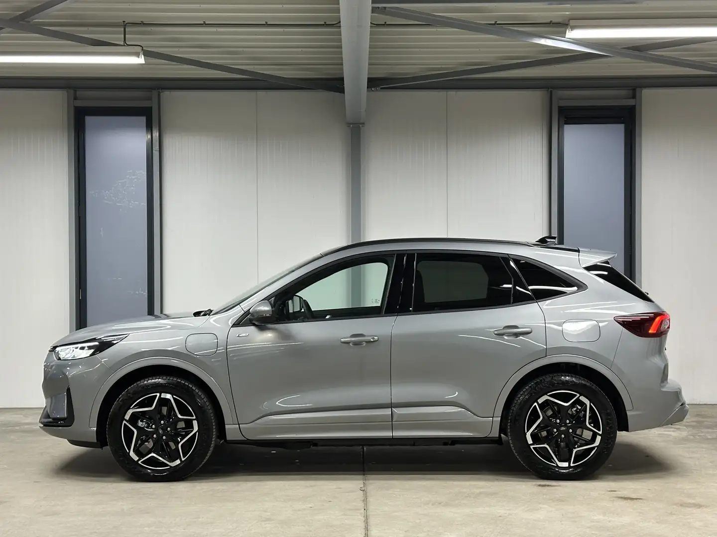Ford Kuga 2.5 PHEV ST-Line 243pk | Elek. Panodak | Elek. Tre Silber - 2