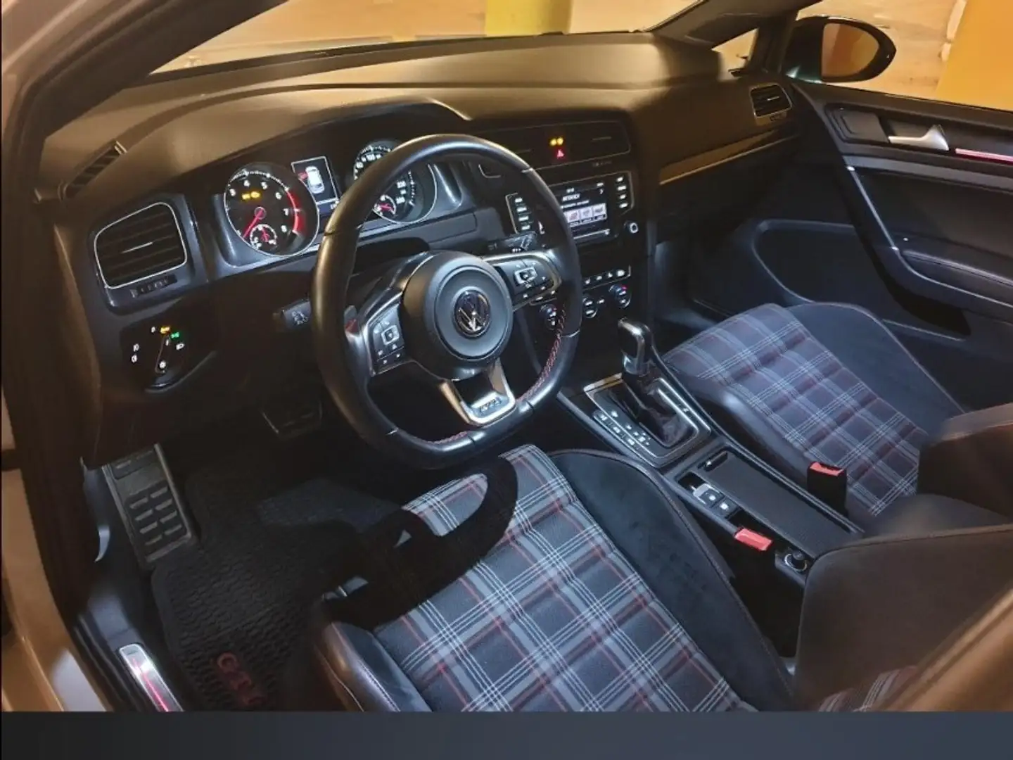 Volkswagen Golf GTI Performance BlueMotion Technology DSG Weiß - 2