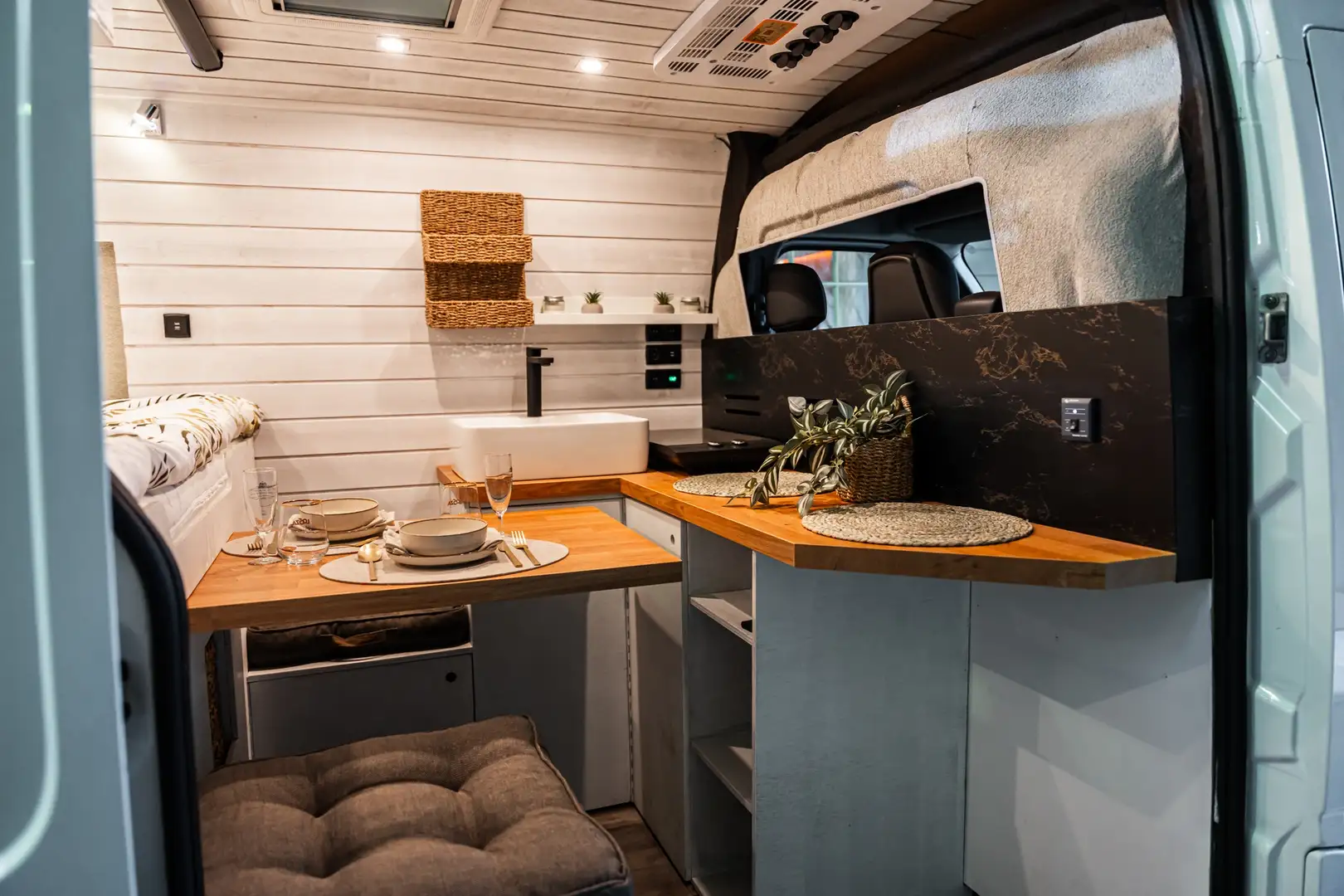 Opel Ombouw camper Victron Airco cabine Projector Wit - 1
