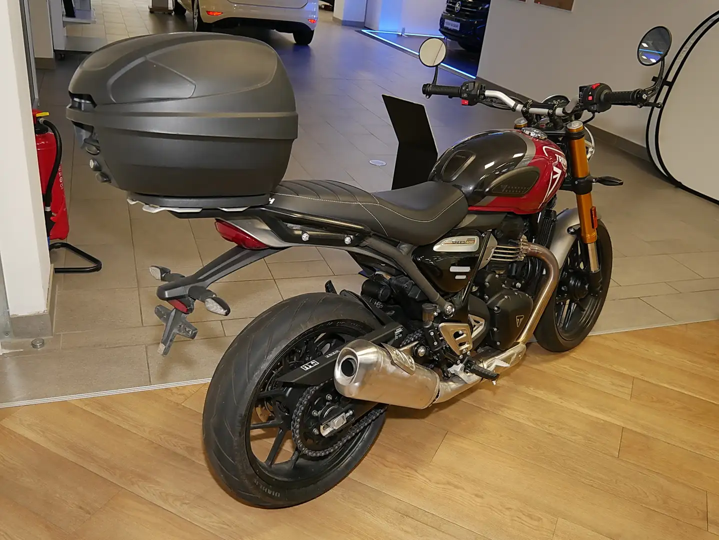 Triumph sofort verfügbar, mit Zubehör Rouge - 2