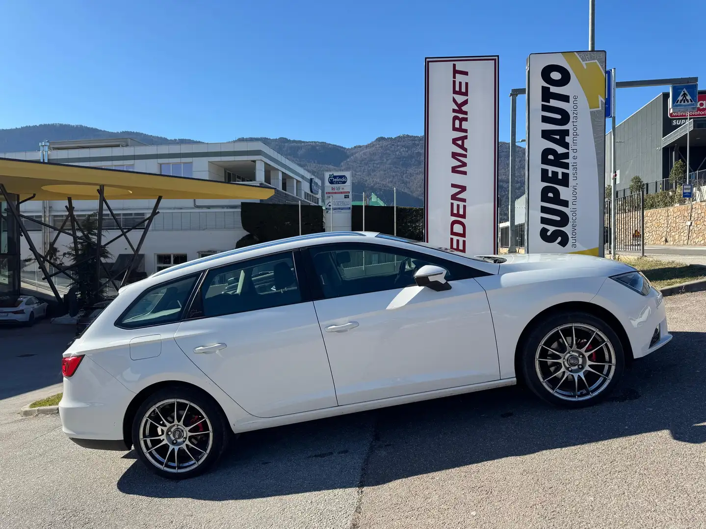 SEAT Leon Leon ST 1.6 tdi cr Style s 4X4 Bianco - 1