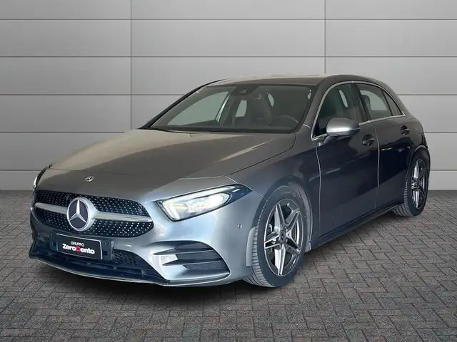 Mercedes-Benz A 220 Premium 4matic auto