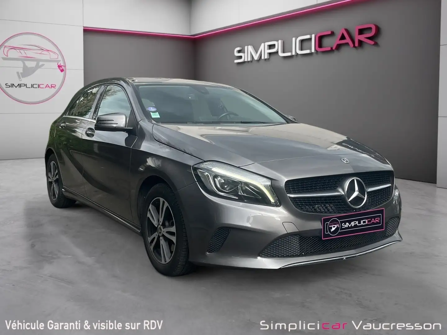 Mercedes-Benz Business Edition Gris - 1