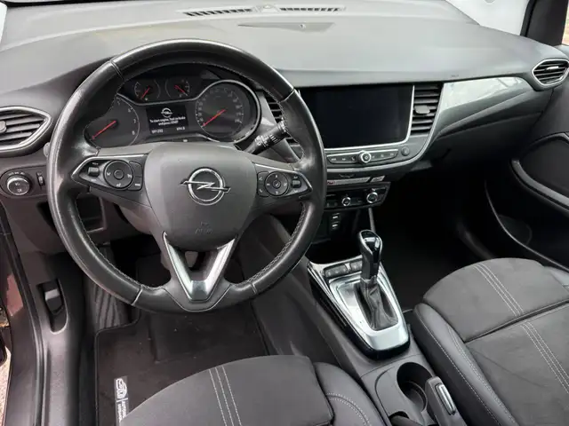 Opel Crossland view 9