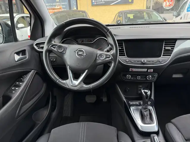 Opel Crossland view 10