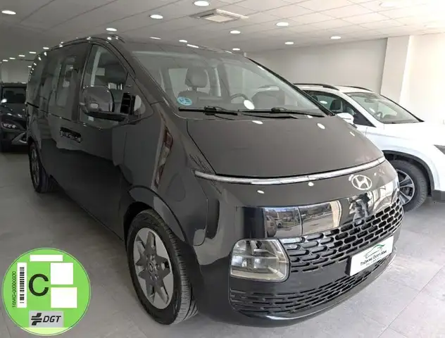 Hyundai STARIA 2.2CRDi 9S Tecno 177 Aut.