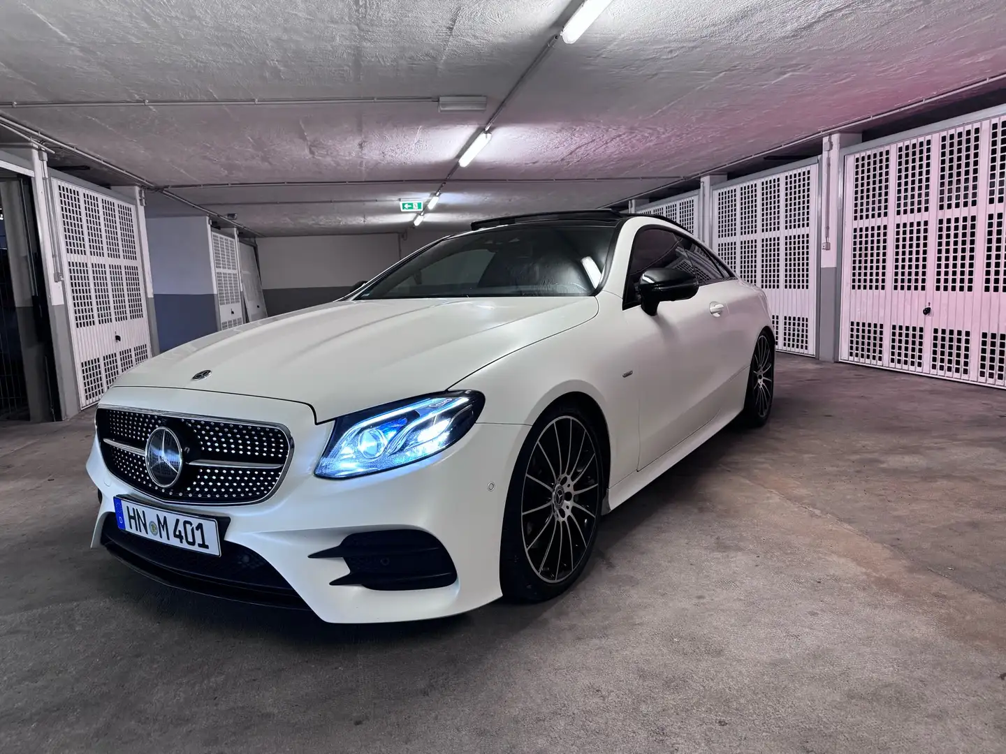 Mercedes-Benz E 400 4Matic Coupe 9G-TRONIC AMG Line White - 2