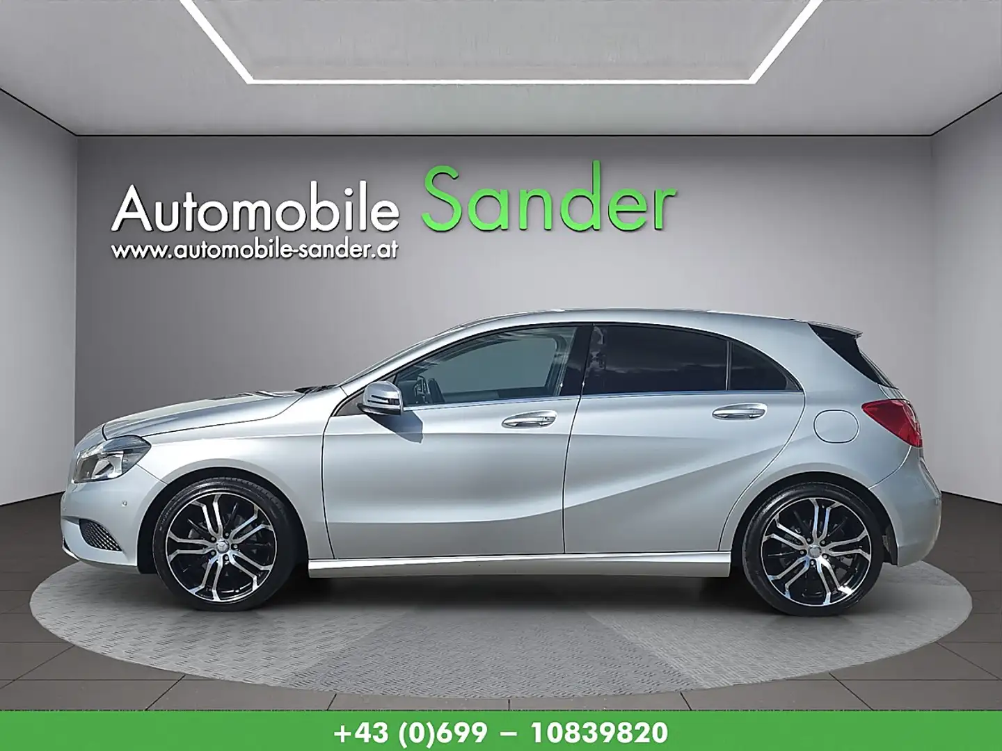 Mercedes-Benz A 180 URBAN-LINE *18 ZOLL / LED / NAVI* Silber - 2