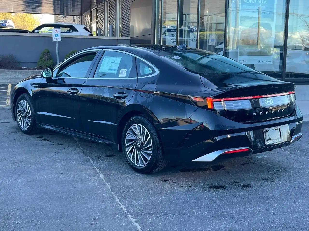 Hyundai SONATA снимка Hyundai SONATA