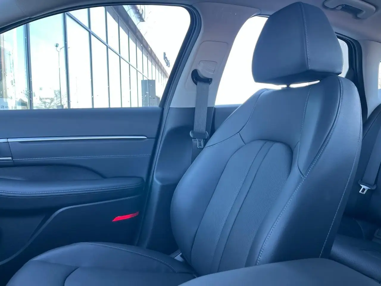 Hyundai SONATA снимка Hyundai SONATA