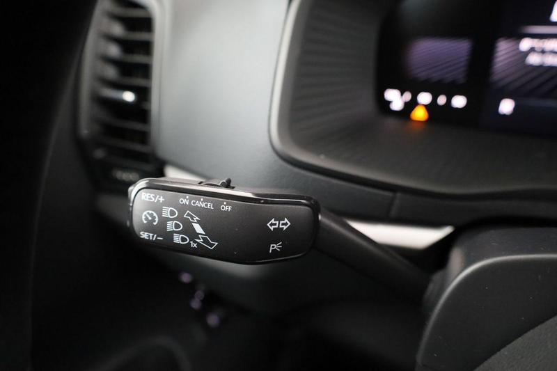 Skoda Karoq Selection 4x4 2.0 TDI DSG Selection, AHK, LED, ... — photo 9