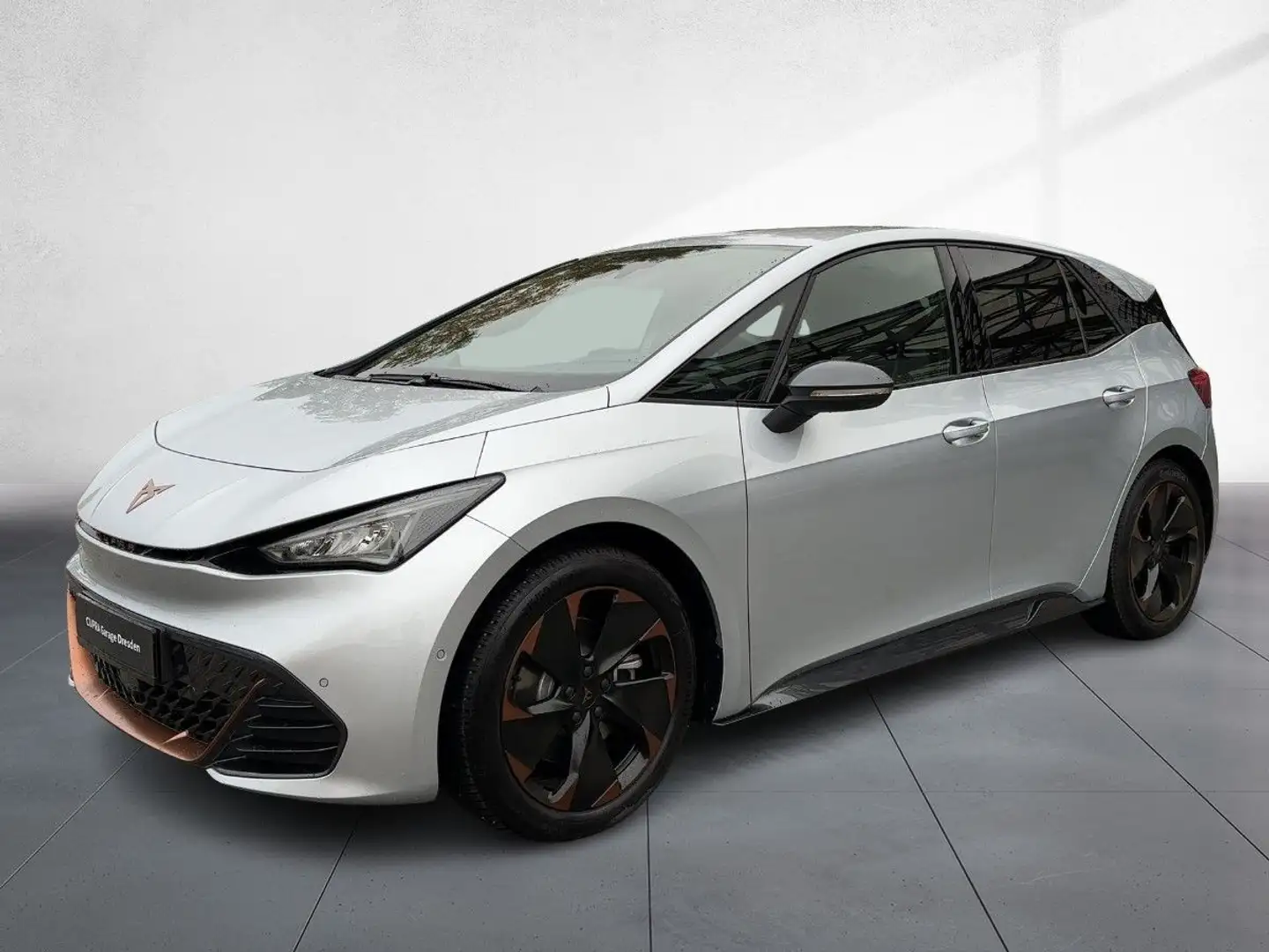 CUPRA Born Edition Dynamic 170 kW (231 PS) 60 kWh Silber - 2