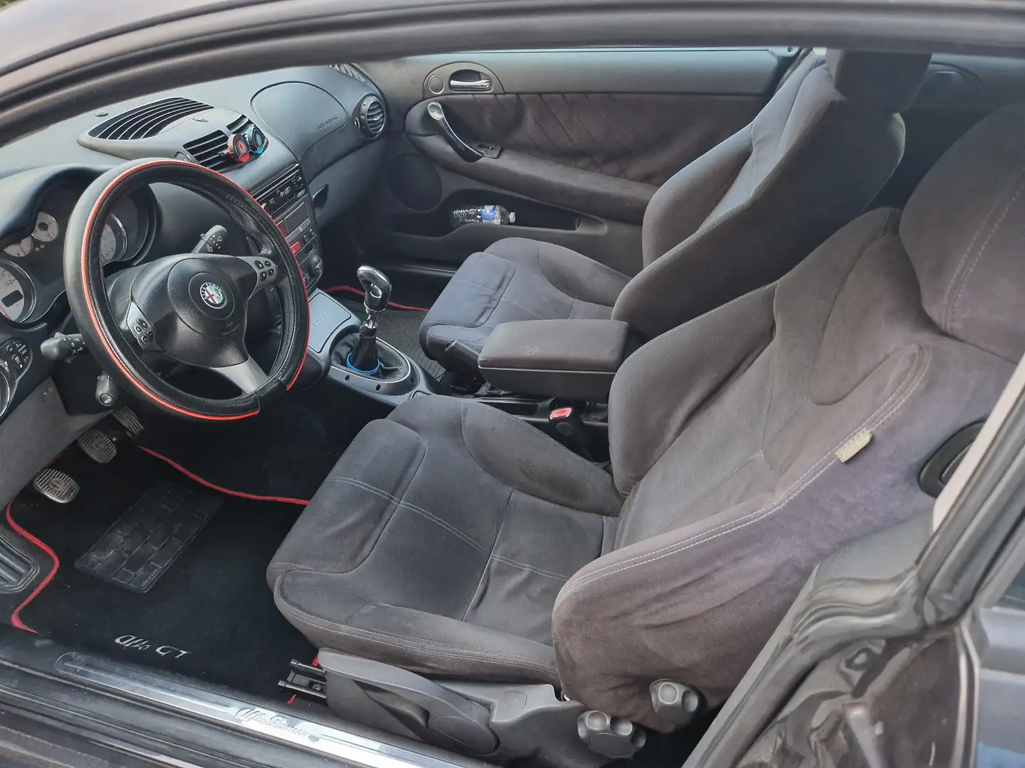 Alfa Romeo GT GT 1.9 jtd mjt Distinctive Szary - 2