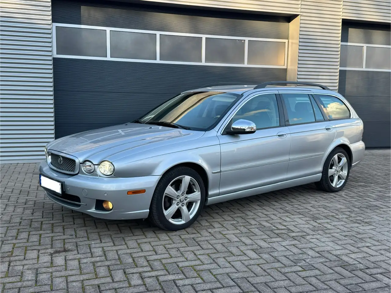 Jaguar X-Type