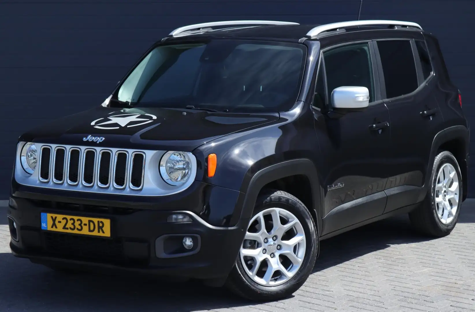 Jeep Renegade 1.4 MultiAir Limited / pdc / navi / stoelverwarmin Zwart - 2