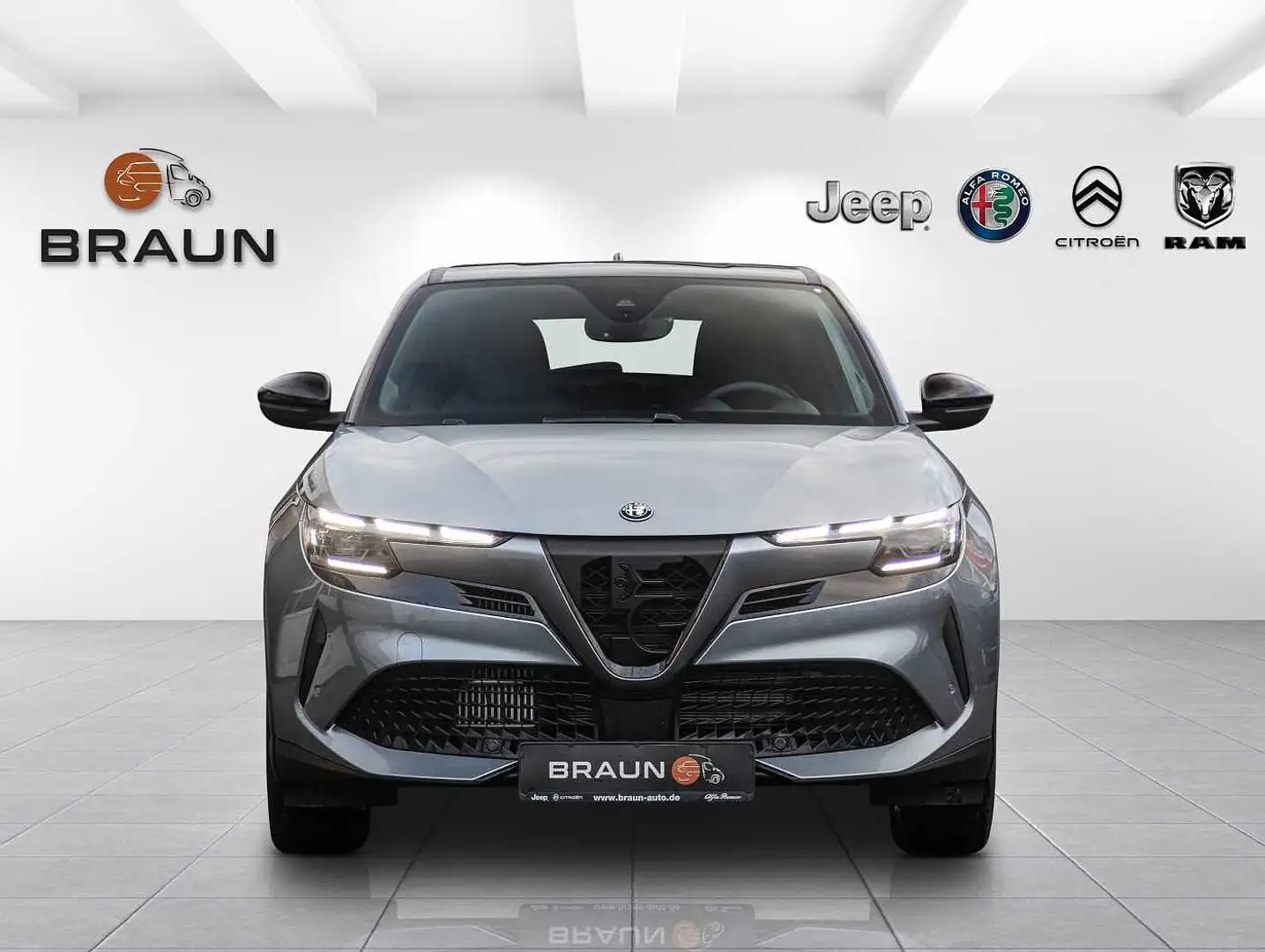 Alfa Romeo Junior Ibrida Speciale Grey - 2