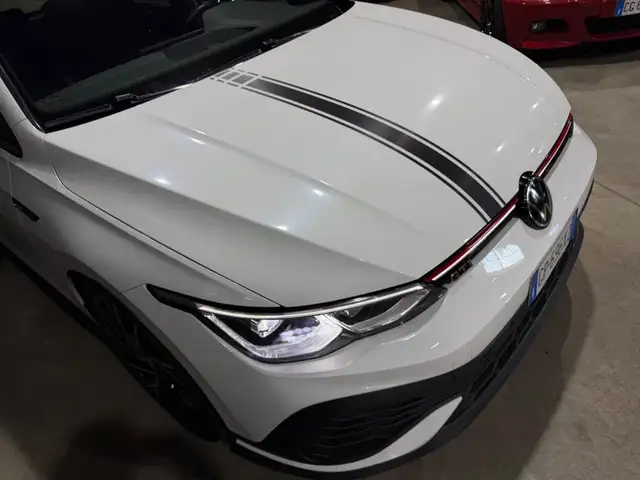 Volkswagen Golf view 8