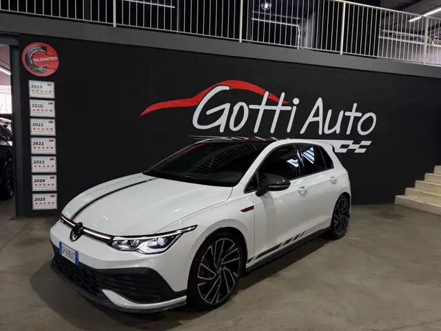 Volkswagen Golf main image