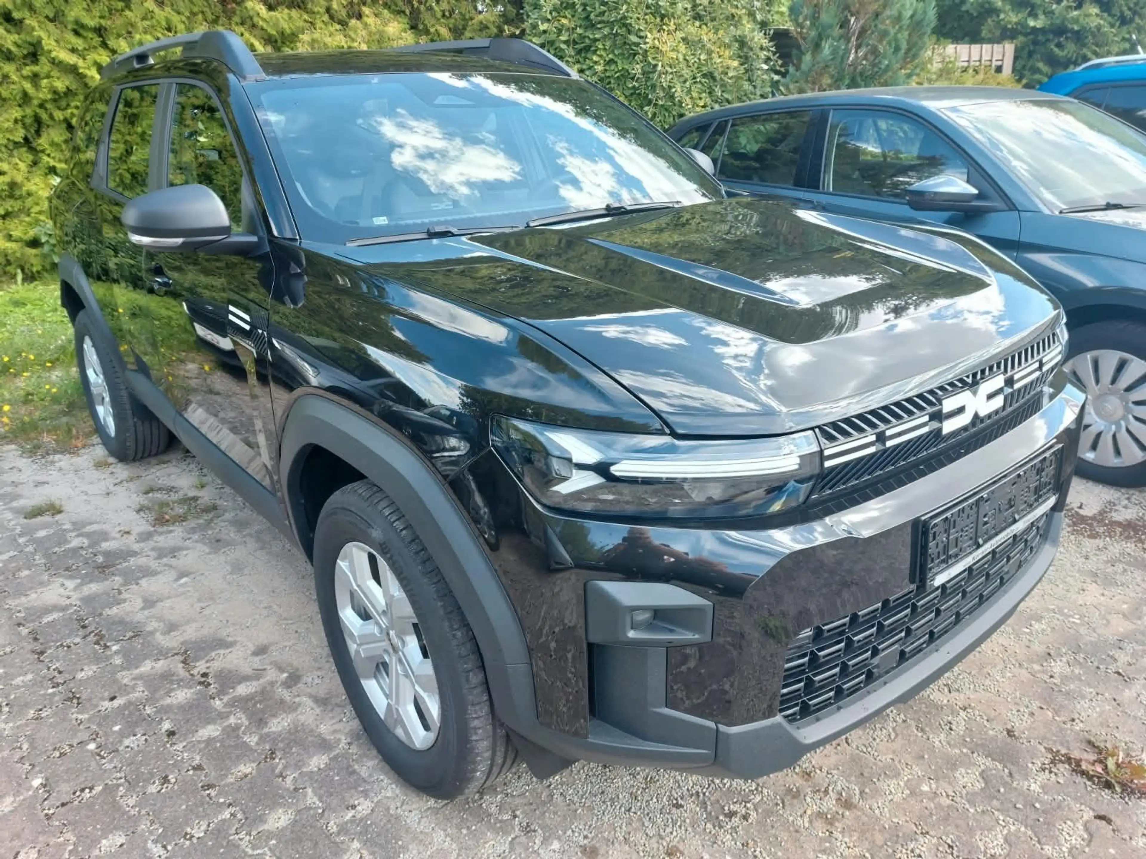 Dacia Bigster TCe 140 Essential — photo 2