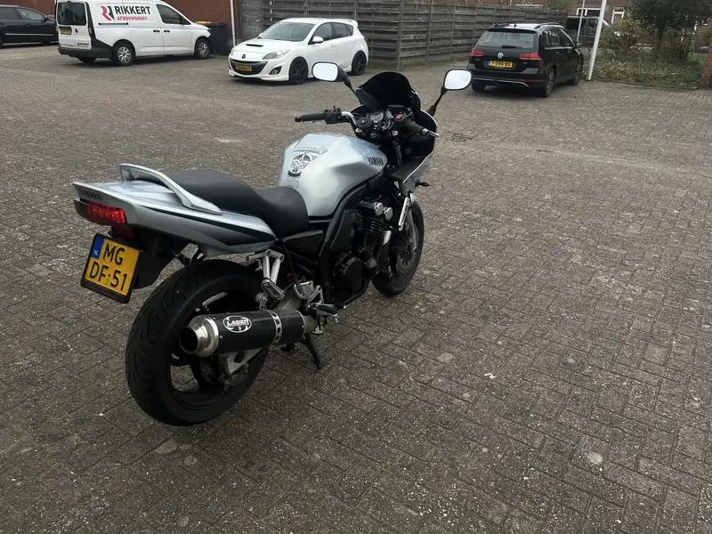 Yamaha FZ 6 - foto 3
