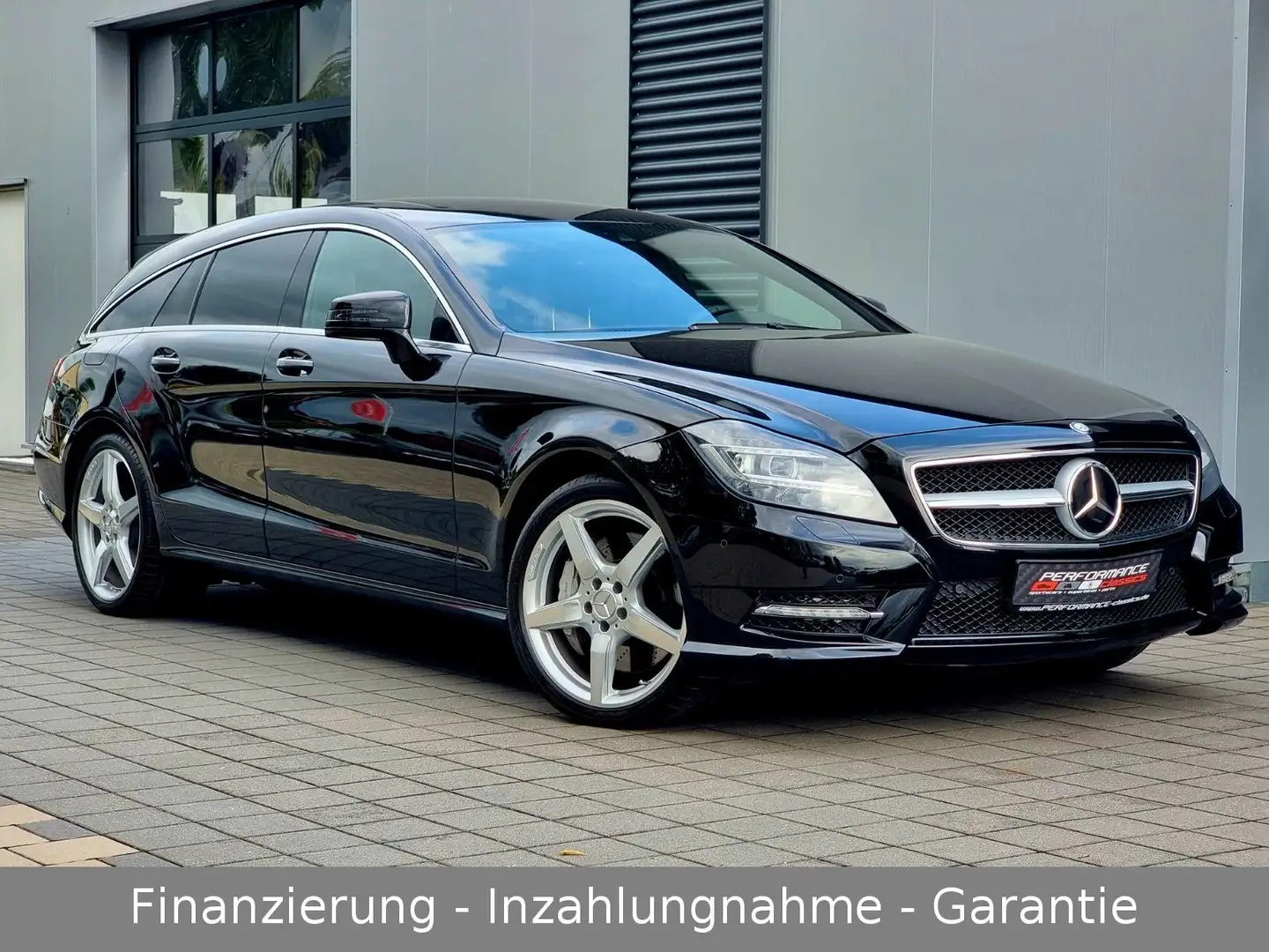 Mercedes-Benz CLS 500 CLS 500 AMG Shooting Brake 4Matic aus 1.Hand! Fekete - 1