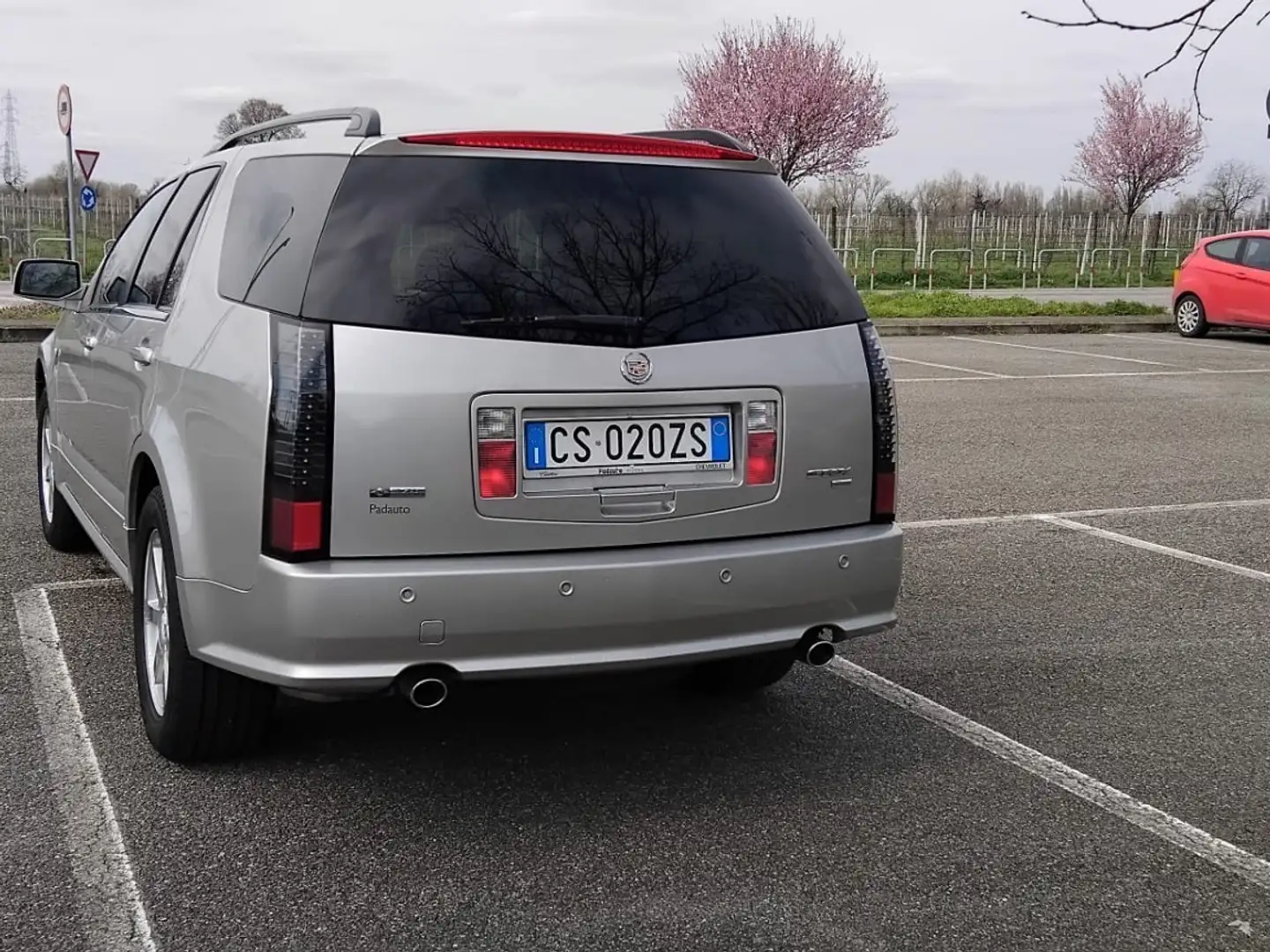 Cadillac SRX 4.6 V8 Sport Luxury NO BOLLO NO SUPERBOLLO Argintiu - 2