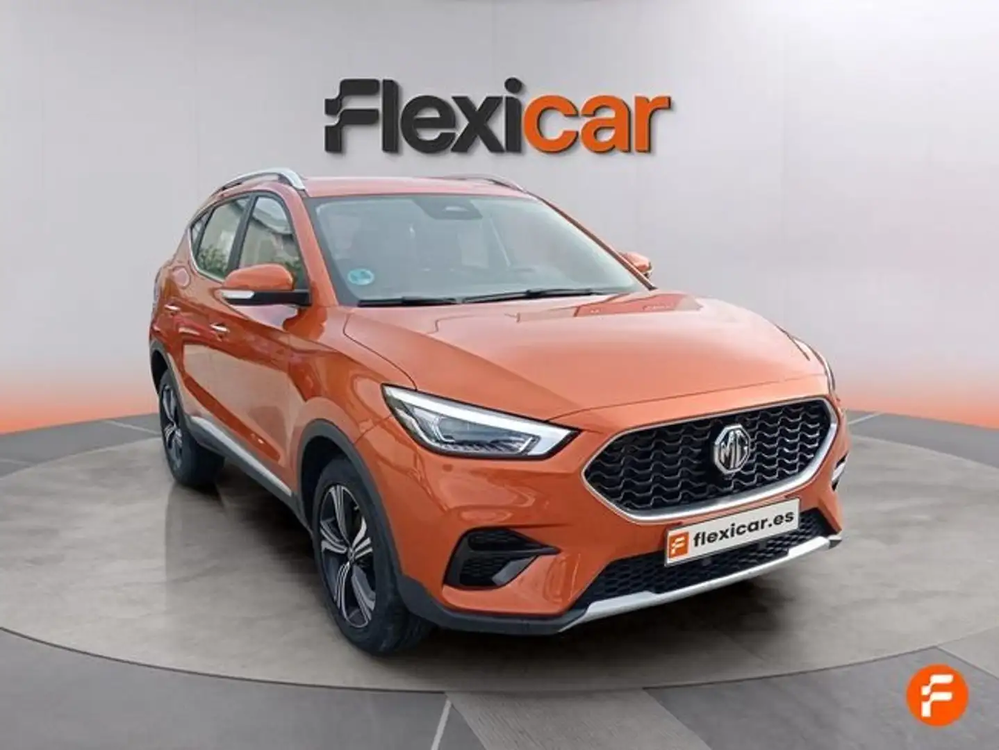MG ZS 1.5 Comfort Naranja - 2