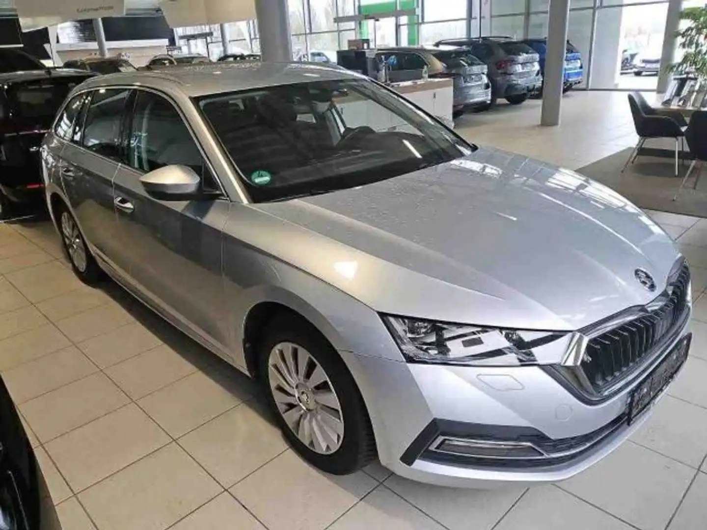 Skoda Octavia Combi 2.0 TDI DSG FIRST EDITION STHZG AH Silber - 2