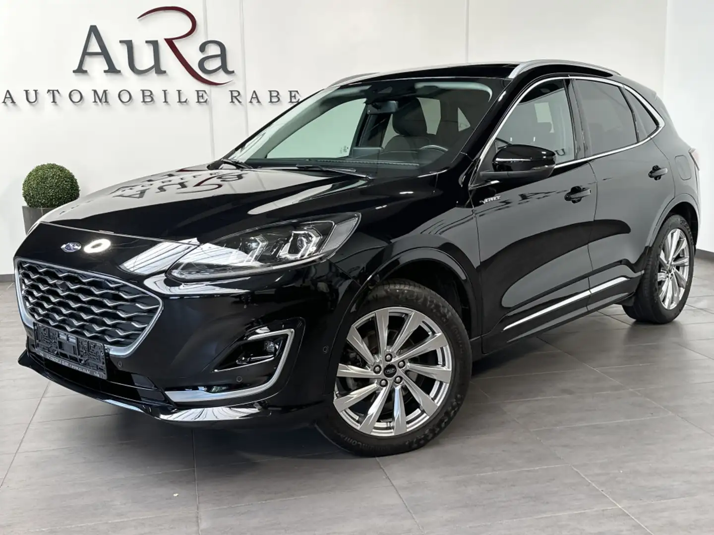 Ford Kuga 2.0 EB 4x4 Aut Vignale NAV+LED+AHK+PANO+HUD Black - 2