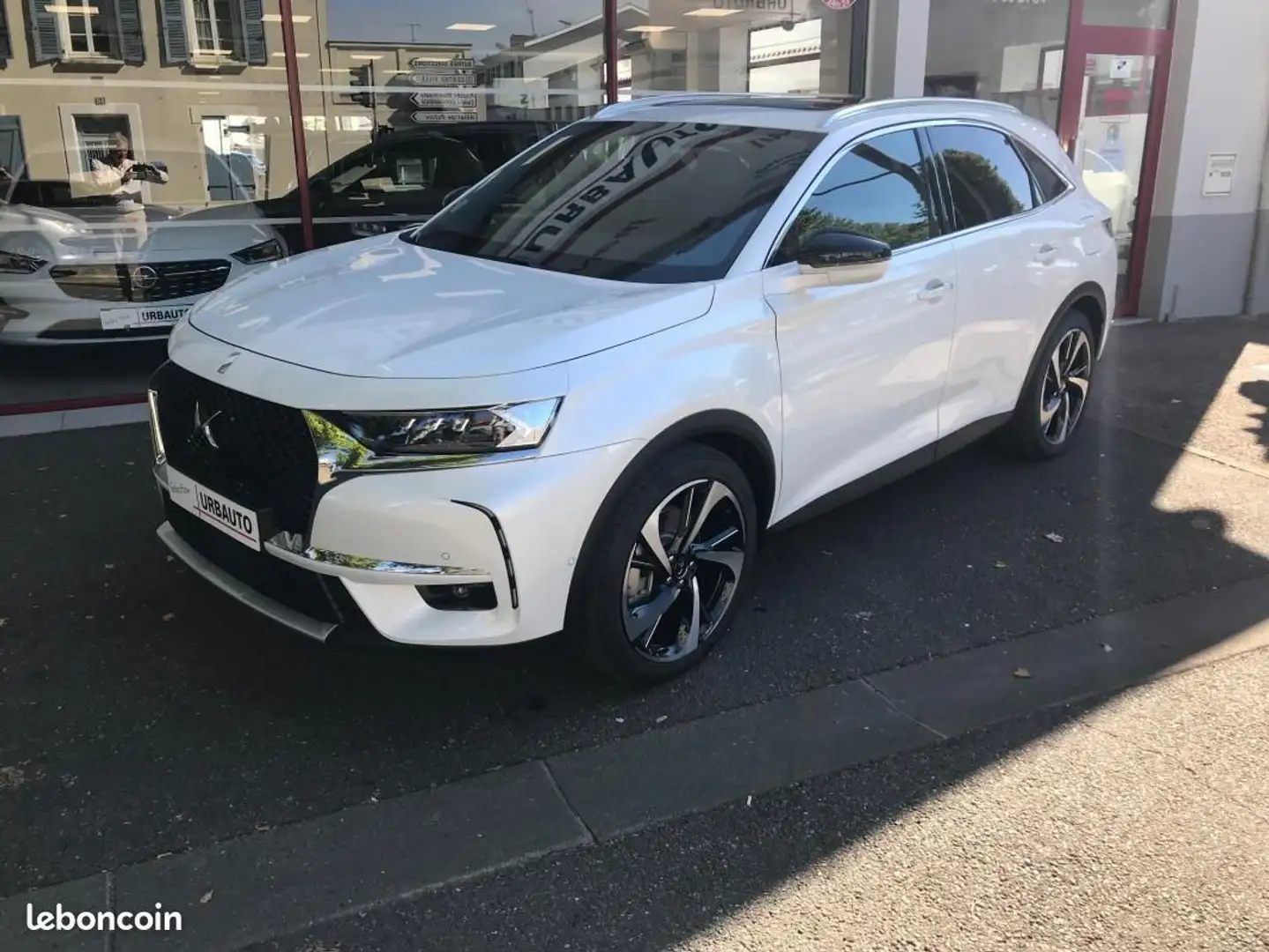 DS Automobiles DS 7 Crossback 1.6 E-TENSE 4x4 300 EAT8 OPERA GRAND CHIC HYBRIDE RECHARGEABLE Blanc - 2