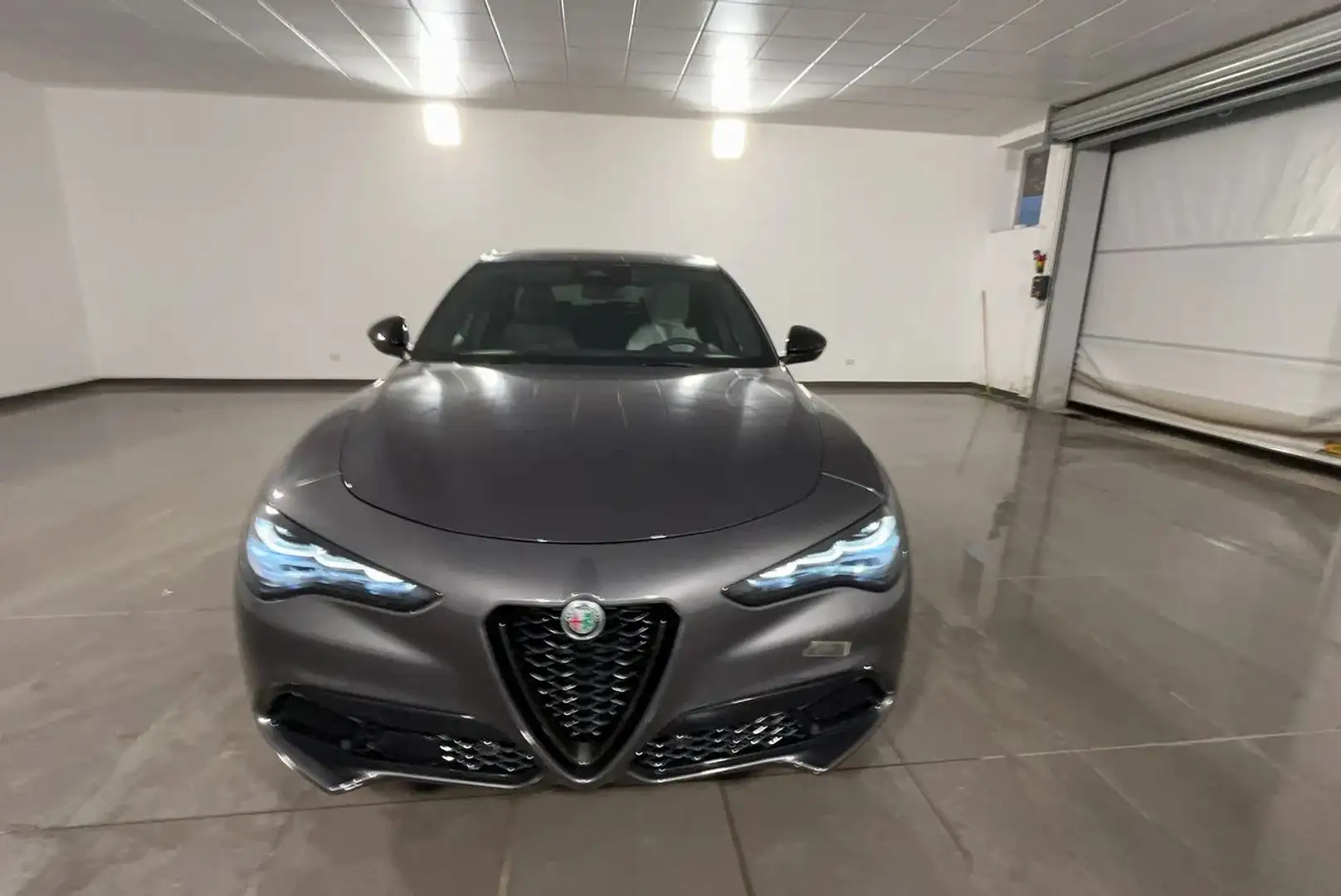 Alfa Romeo Stelvio Stelvio 2.2 t Veloce Q4 210cv auto Grigio - 2
