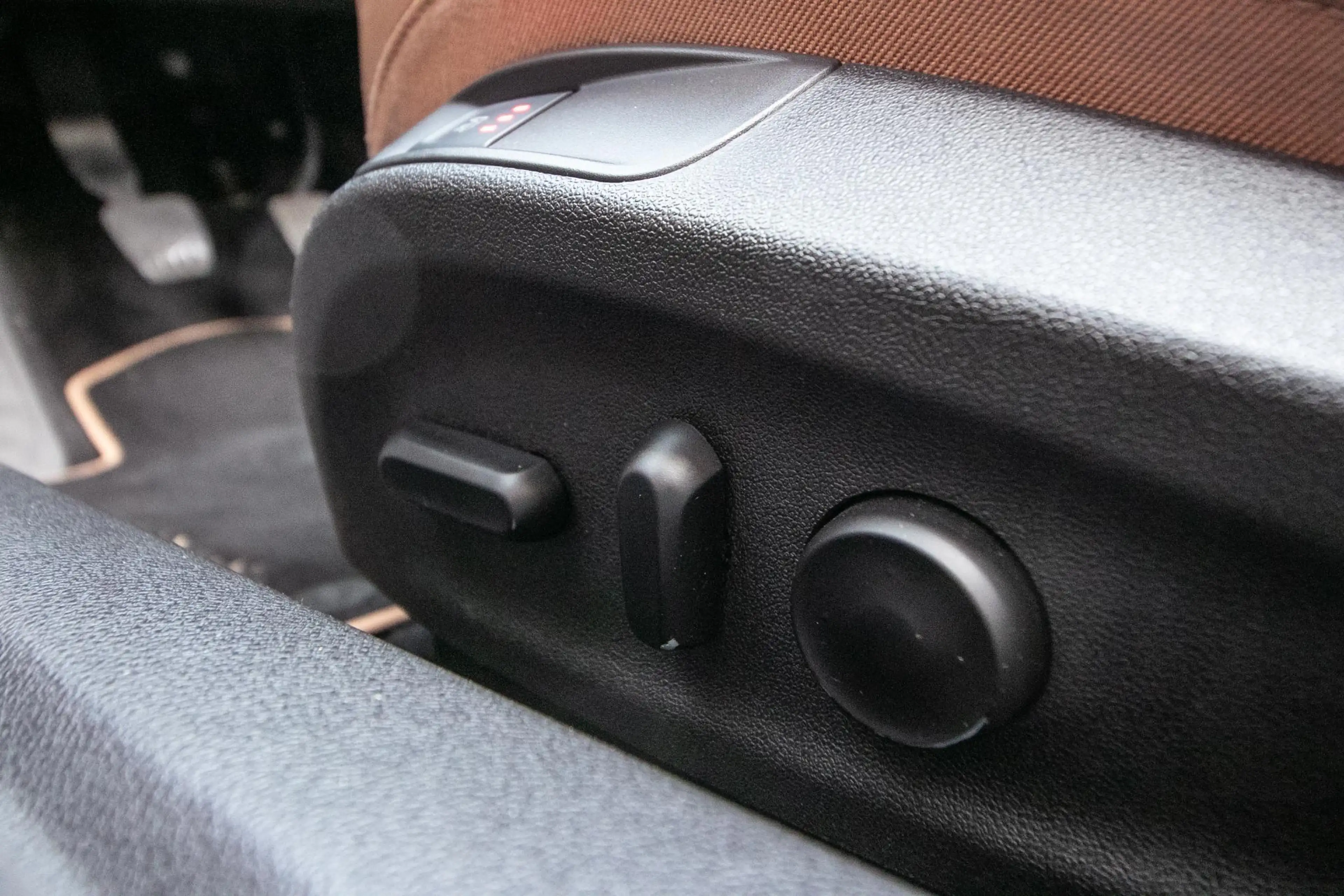 Opel Cascada 1.4 Turbo ecoFLEX Cosmo — photo 9