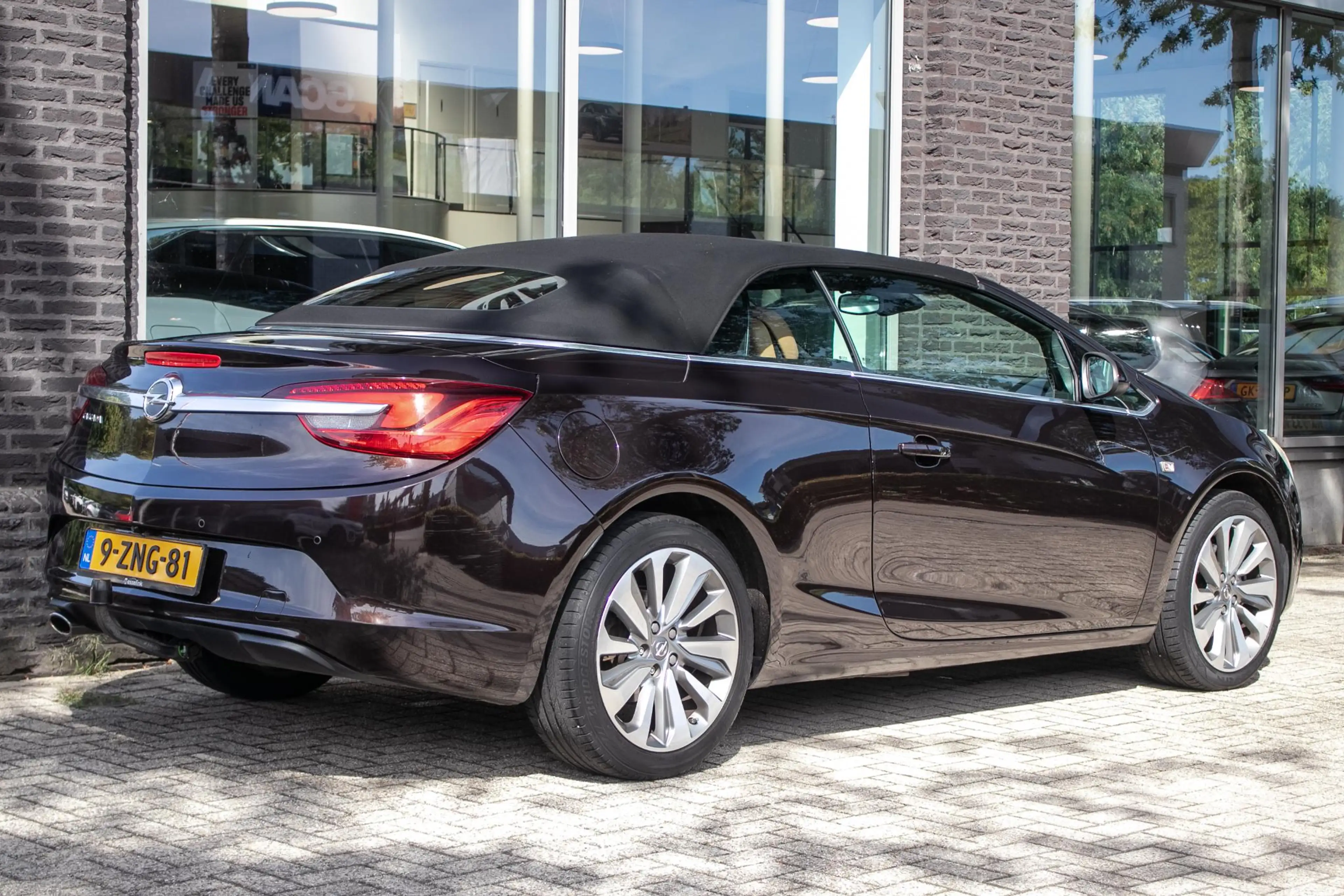 Opel Cascada 1.4 Turbo ecoFLEX Cosmo — photo 14