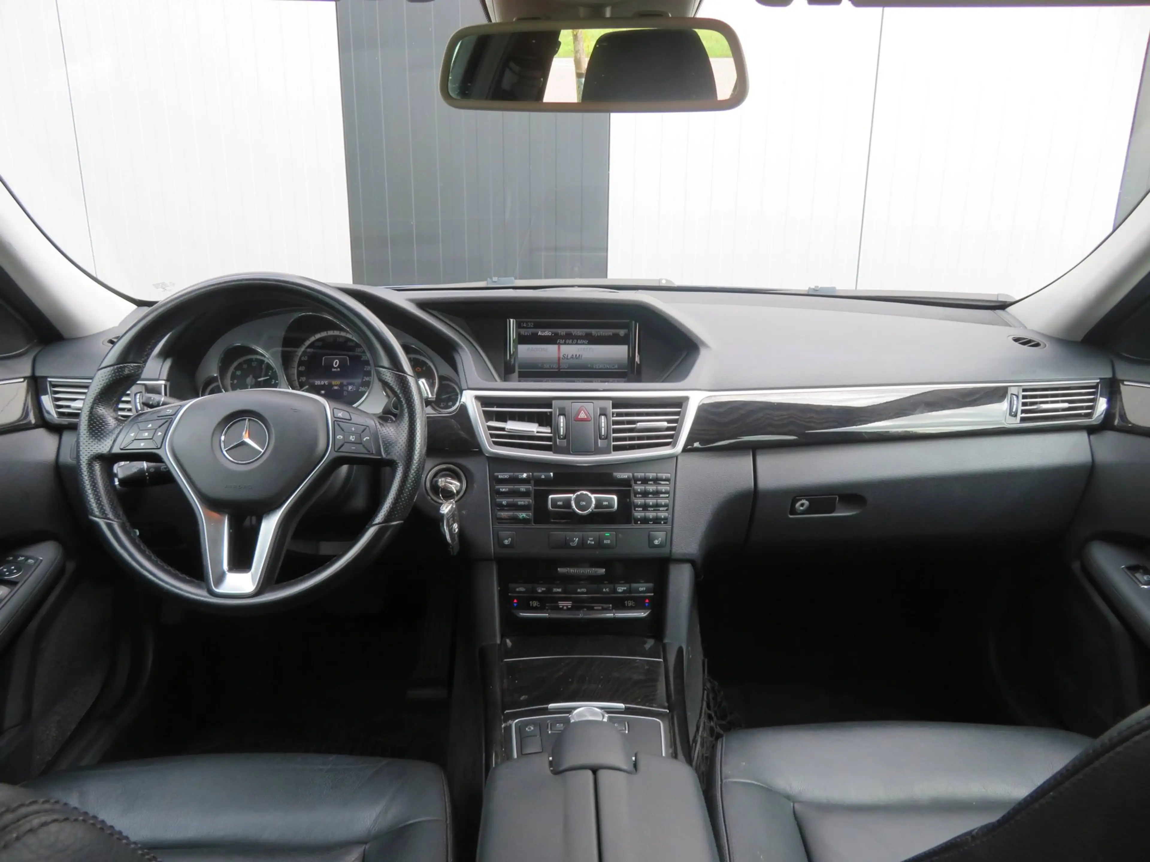 Mercedes-Benz E 250 Estate CDI Edition Sport 4-Matic — photo 12