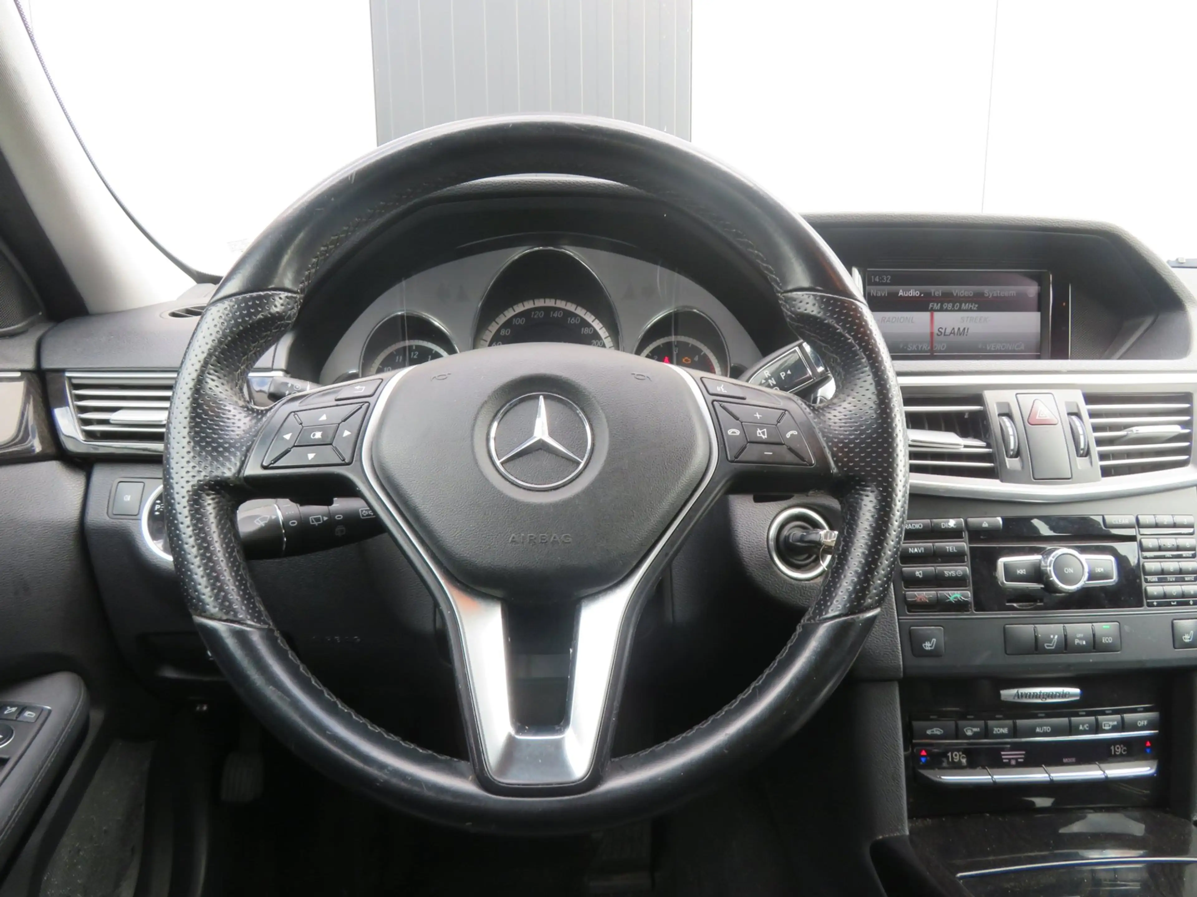 Mercedes-Benz E 250 Estate CDI Edition Sport 4-Matic — photo 10