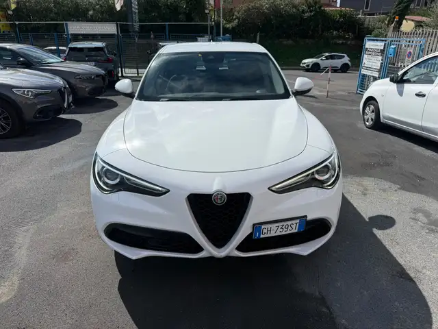 Alfa Romeo Stelvio view 7