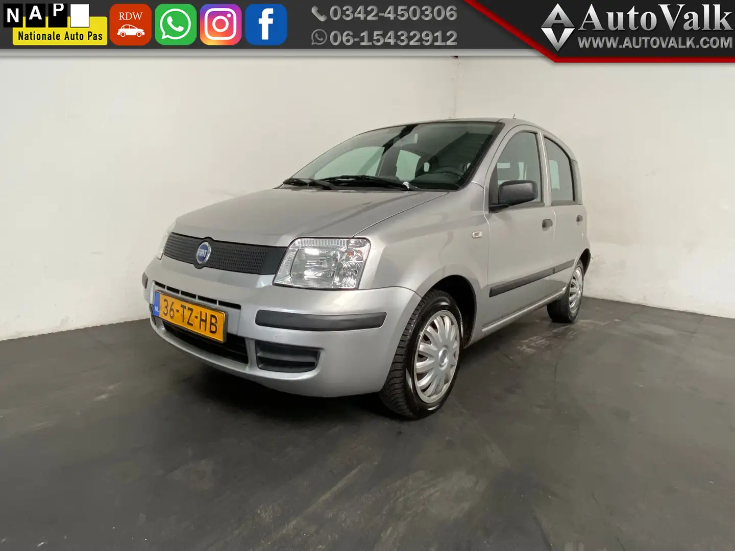 Fiat Panda 1.1 Active Grijs - 1