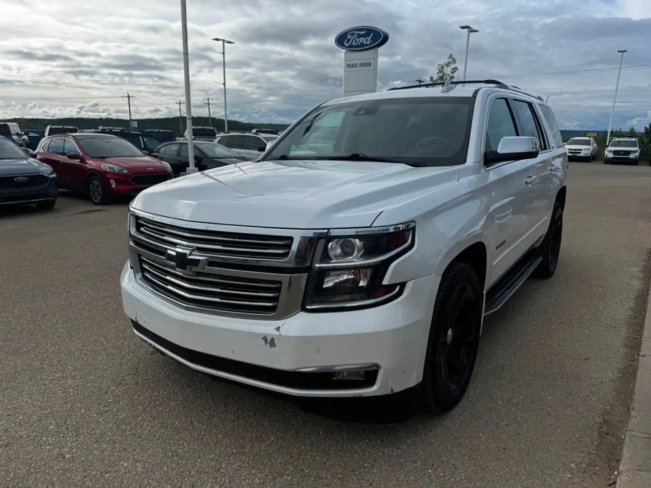 Chevrolet Tahoe снимка Chevrolet Tahoe