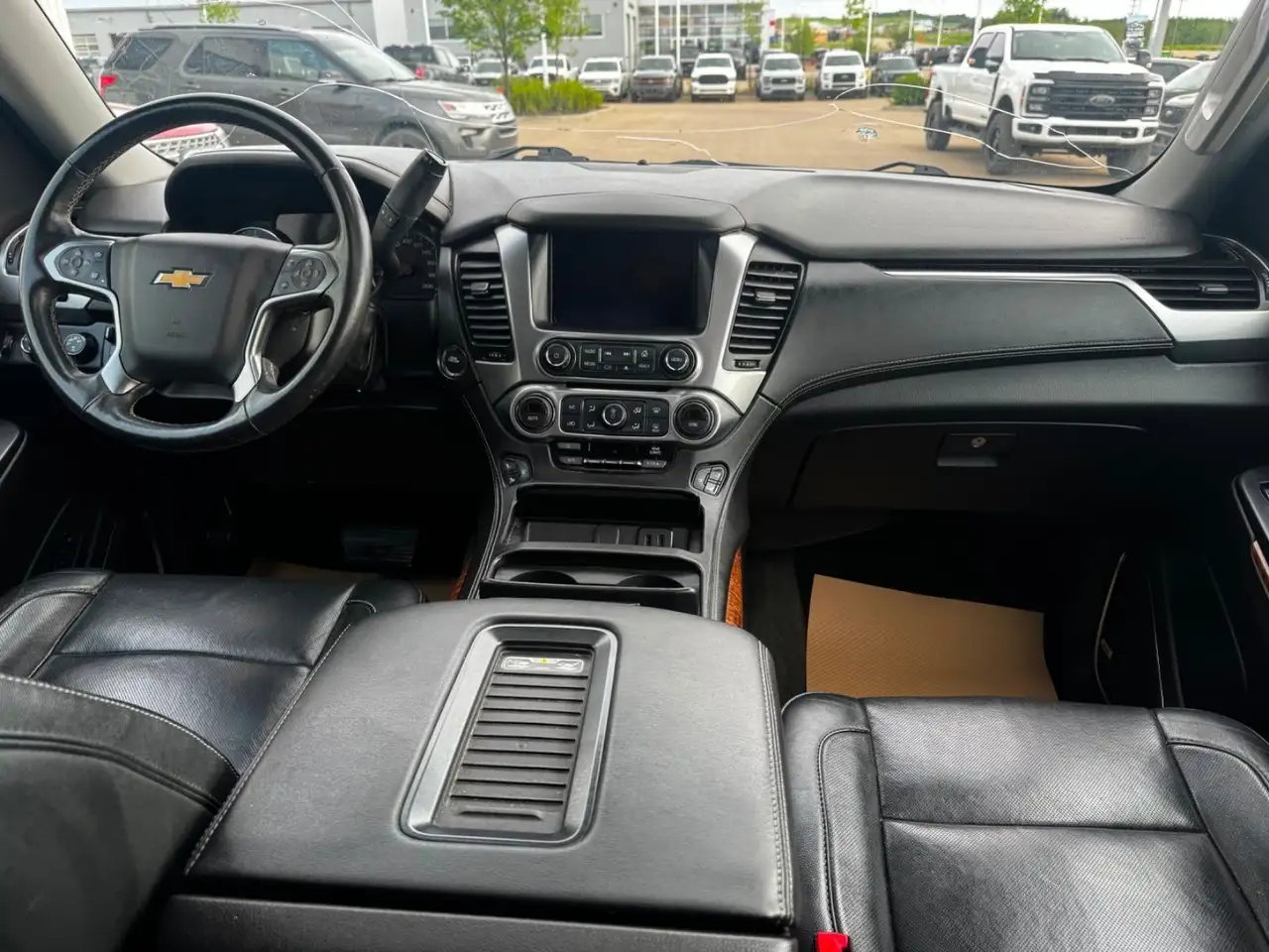 Chevrolet Tahoe снимка Chevrolet Tahoe