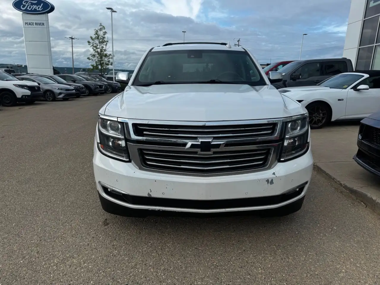 Chevrolet Tahoe снимка Chevrolet Tahoe